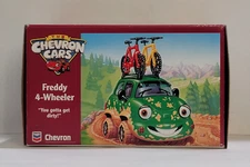 Chevron Cars FREDDY 4-WHEELER with Bicycles - NRFB