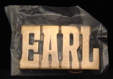 LH18154 NOS VINTAGE 1970s/80s CUT-OUT NAME  EARL  SOLID BRASS BUCKLE