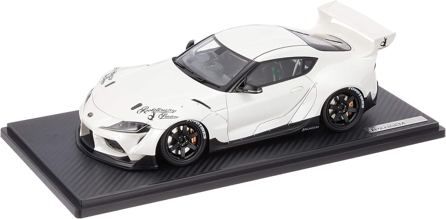 модель зажигания 1/18 Pandem Supra A90 жемчужно-белого цвета