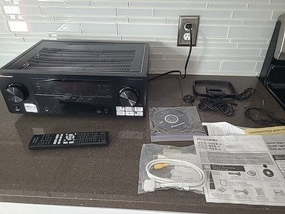 Pioneer VSX-522-K 400W 5-Channel A/V Receiver (FOR PARTS ONLY)