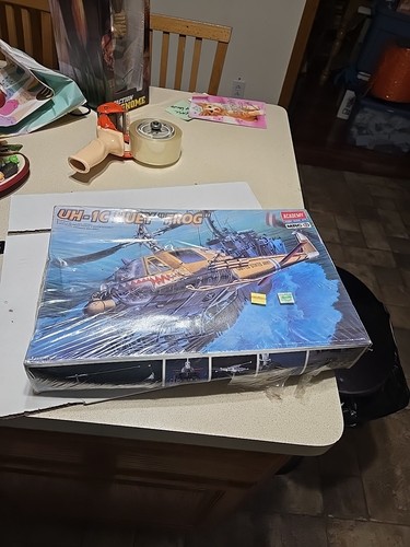 Academy 1/35 UH-1C Huey "Frog" Helicopter Model Kit 2196 SEALEd Box