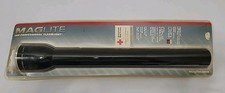 Linterna Mag-Lite, 4 Celdas D, 14.75", Bombilla de Repuesto, Nueva/Nunca Abierta
