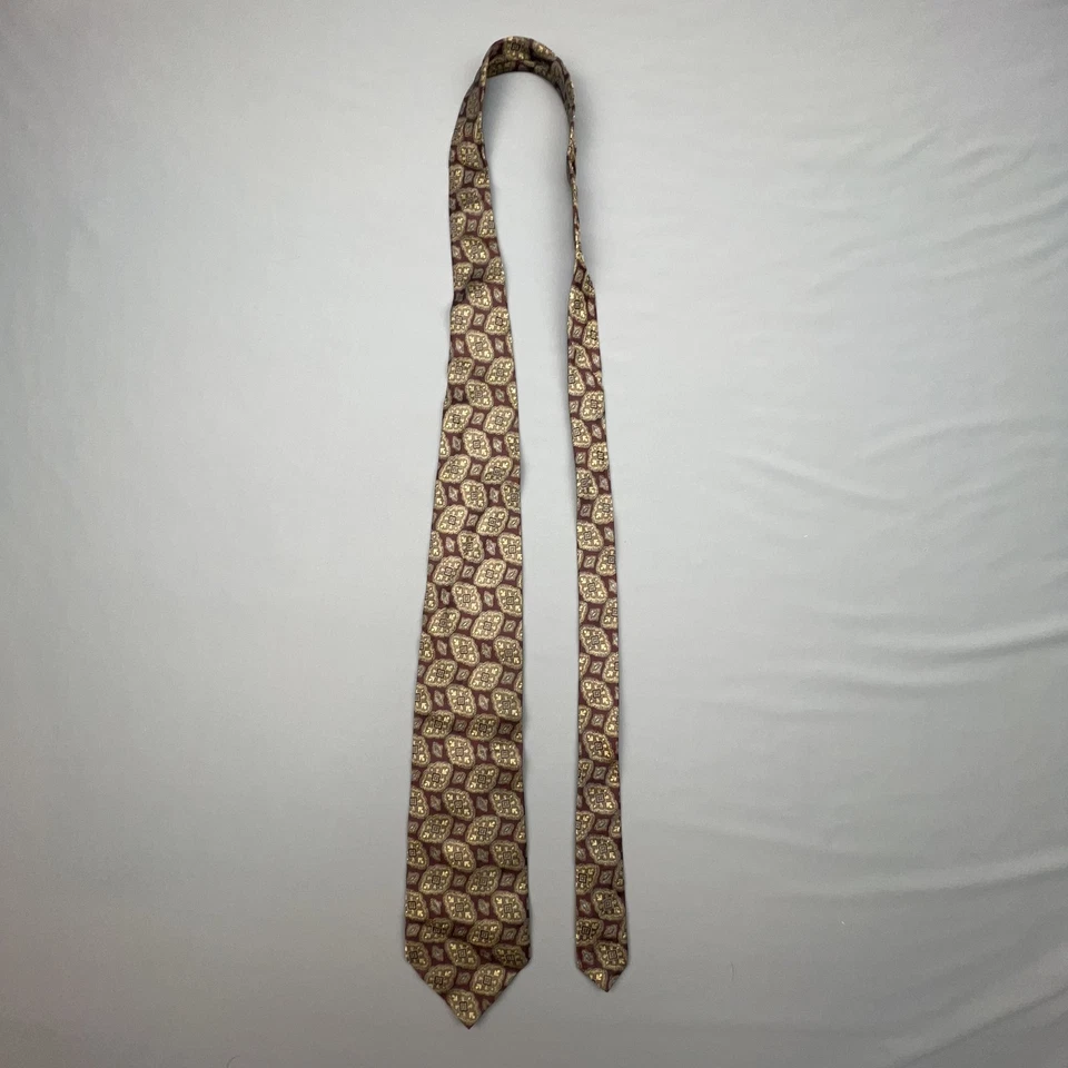 Винтажный мужской шелковый галстук Burberry коричневый золотой геометрический узор ручной шитье США 90-е - Изображение 2 из 4