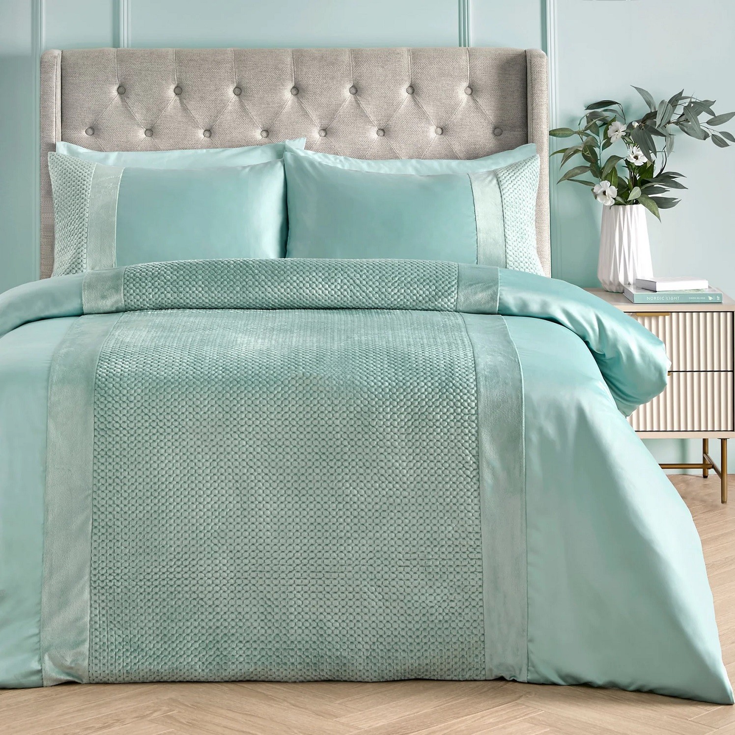 Soiree Velvet Duvet Cover Luxury Quilt Bedding Bed Linen Set Super King Duckegg