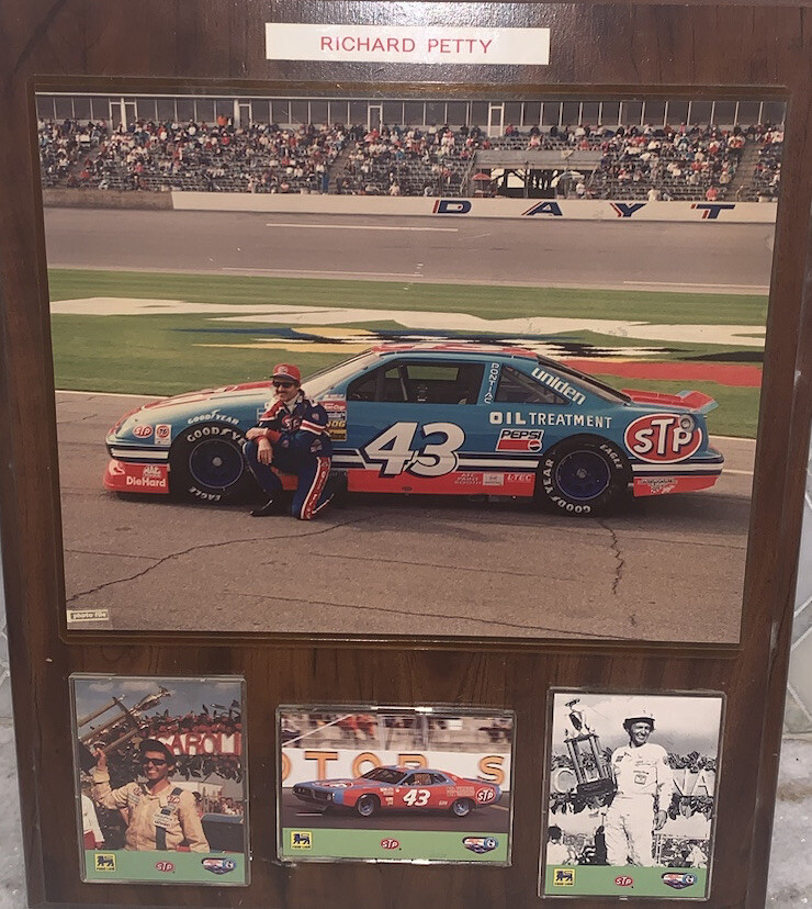 Vintage Richard Petty #43 Race Car Photo File 3 Trading Cards