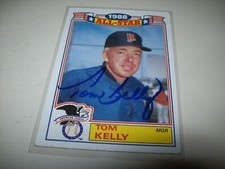 1989 TOPPS ALL STAR MGR TOM KELLY AUTOGRAPH SIGNED AUTO #1 MINNESOTA TWINS