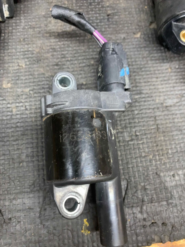 GMC Sierra 1500 SLE 2015 bobinas de encendido 14 15 16 17 18 19 20 21 22 OEM 12658183 Foto 2 de 4