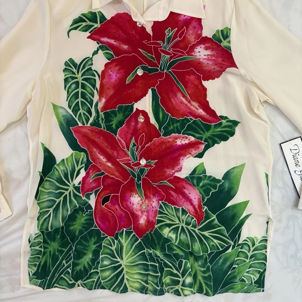Blusa Floral Blanca Seda Roja y Verde Talla L Nueva Con Etiquetas Por Diane Gilman Foto 4 de 4