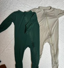 Kyte Baby Solid Zippy Pajama Bundle Bone  Forest Green 3  6 Months