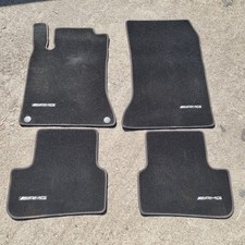 Mercedes GLA X156 original AMG Fußmatten Fussmatten Velour schwarz Mercedes GLA X156 original AMG Fußmatten Fussmatten Velour schwarz