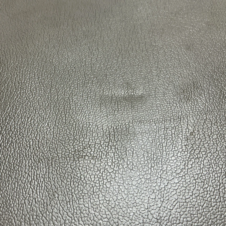 2003-2004 HUMMER H2 RECESSED CENTER CONSOLE ARMREST LID GRAY & HINGE OEM - Image 2 of 4