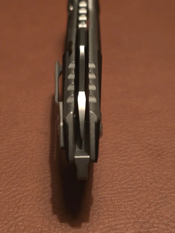 Navaja de Bolsillo Plegable Kizer Zero S45VN Hoja Titanio y Aluminio Mango Ki3664A2 Foto 3 de 4