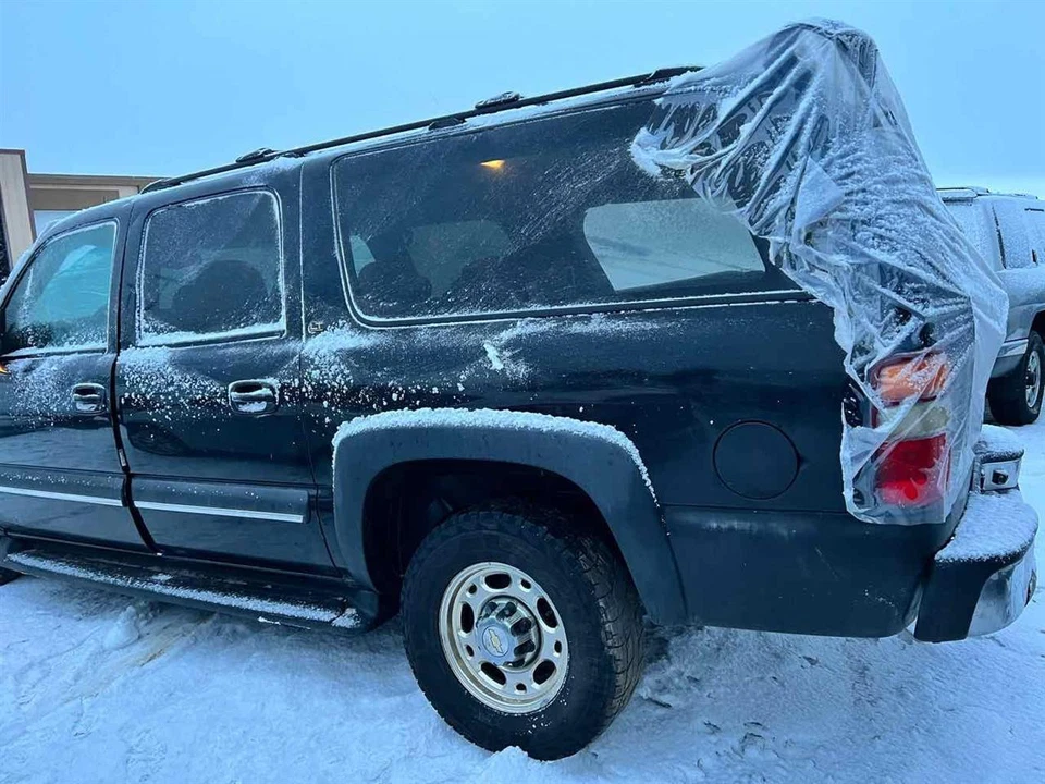 Used Front Right Disc Brake Caliper fits: 2002 Chevrolet Suburban 2500 Front bra - Image 3 of 4