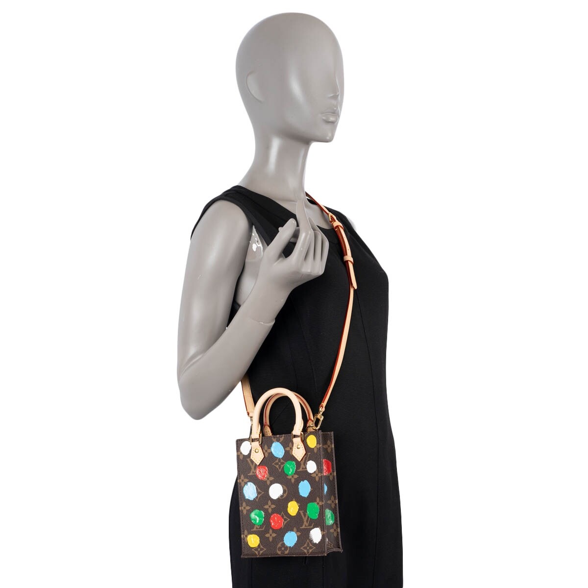 68640 auth LOUIS VUITTON x YAYOI KUSAMA Monogram Canvas 68640 auth LOUIS VUITTON x YAYOI KUSAMA Monogram Canvas