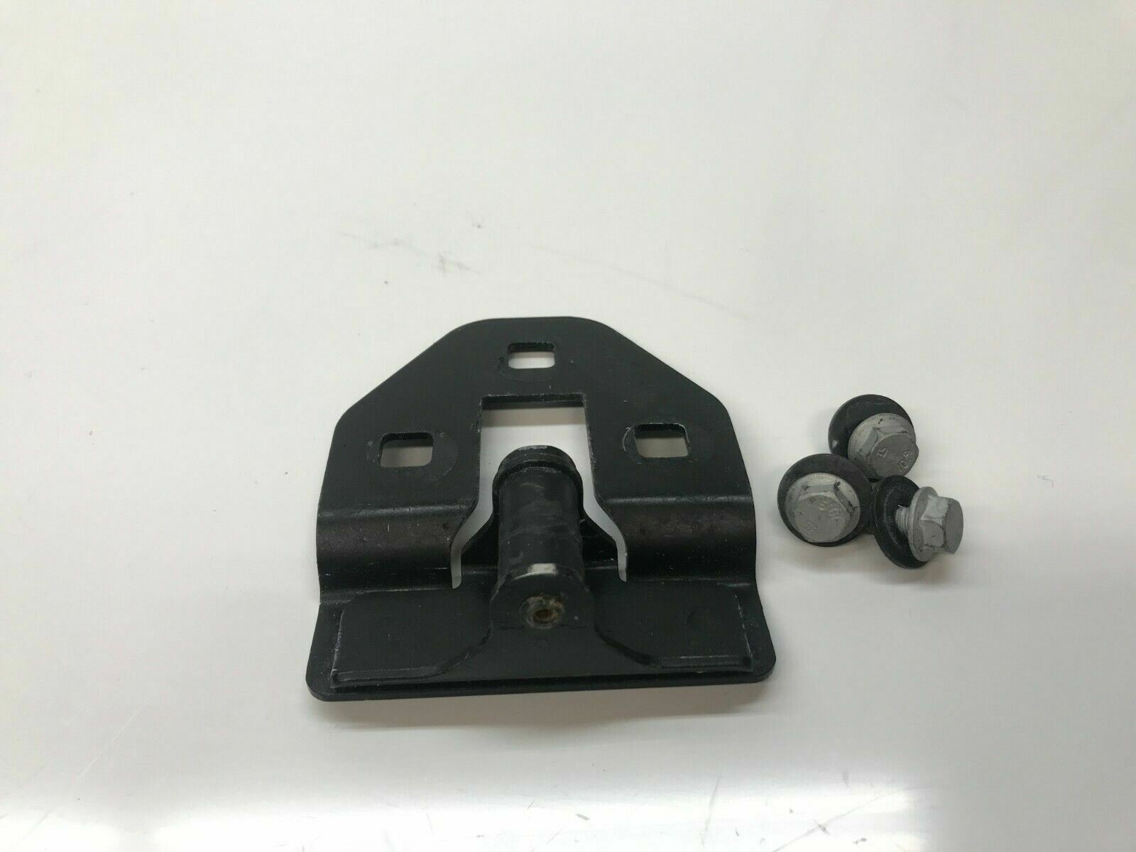 LAMBORGHINI MURCIELAGO LP640 REAR ENGINE HOOD HOOK LOCK BRACKET OEM 418827322A