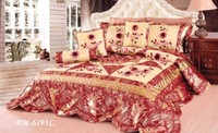 Tache 6 Piece Spring Blooms Patchwork Comforter Quilt Set, King Size, New, Free on sale Tache 6 Piece Spring Blooms Patchwork Comforter Quilt Set, King Size, New, Free on sale