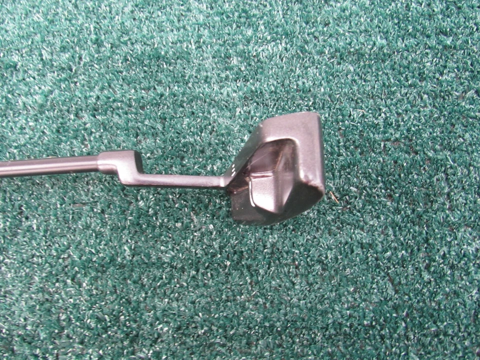 Pro Select Edition 36 Inch Putter Acculite Titanium Magnesium Alloy Shaft RH - Image 3 of 4