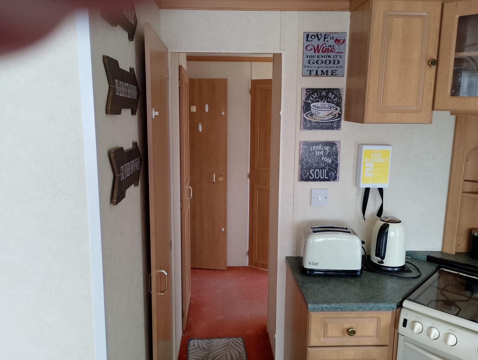 STATIC CARAVAN 6 BERTH FOR SALE SITED AT GOLDEN PALM, CHAPEL ST