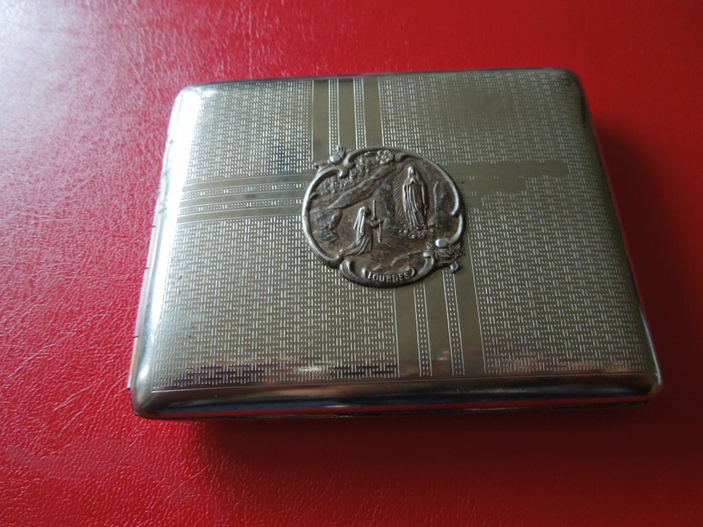 chrome cigarette case J3178 ANTIQUE LOURDES SOUVENIR SCARCE CHROME CIGARETTE CASE SEE DECR
