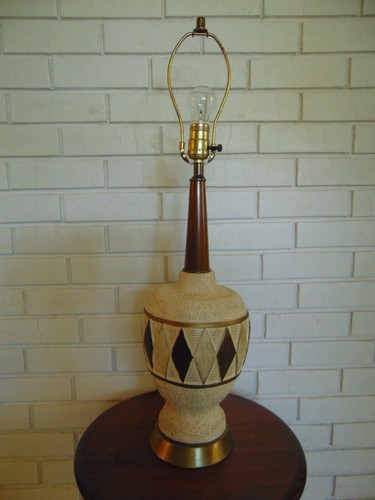 Mid Century Modern Table Lamp Wood Danish Atomic Teak Wood Vintage Cream Beige - Picture 11 of 17