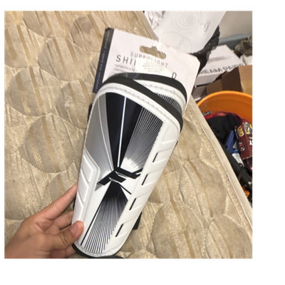 Franklin Superlight Shin Guard Lightweight Soccer Leg Protection White Black