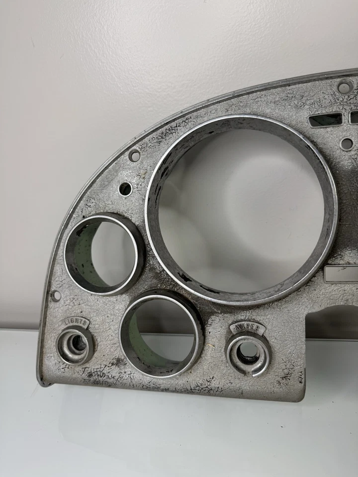 1965 1966 1967 Chevrolet Corvette OEM Gauge Bezel 6408125 C2 Housing 65 66 67 - Image 2 of 4