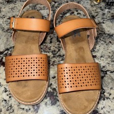 BOBS by Skechers Women's Two-Strap Memory Foam Desert Kiss Sandals Size 9 SS