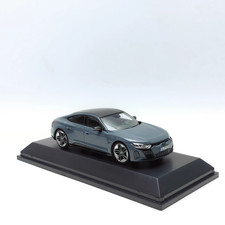 1:43 FAW-Volkswagen Audi e-Tron GT Diecast Model (Collectible Ornament)