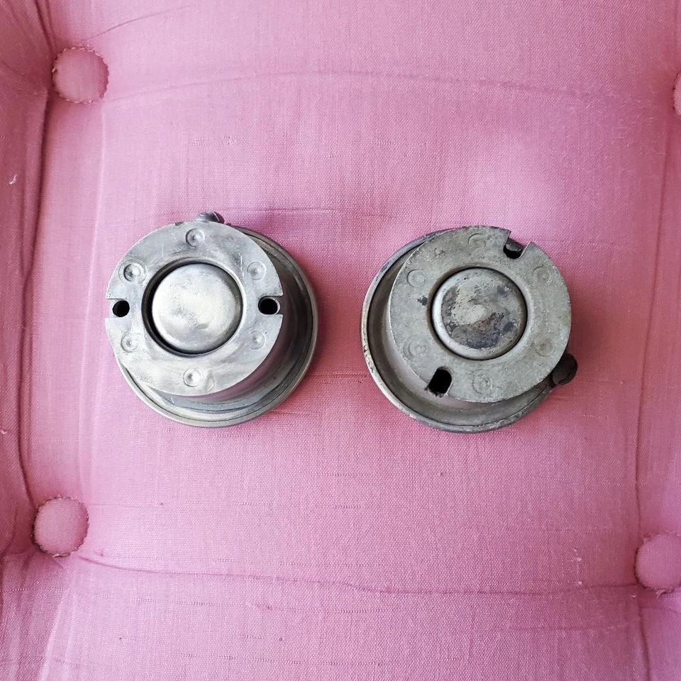 Original Lincoln Zephyr Door Push Buttons, 1940 to 1947 - Изображение 2 из 3