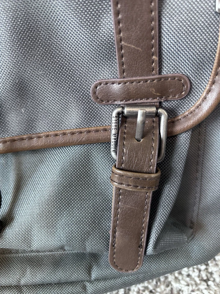 Steve Madden Mochila/Bolso para Laptop Gris y Marrón Preppy Buffalo Cuadros Ligero�� Foto 4 de 4