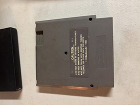 Vintage NES Game Lot (2) &ndash; Xenophobe & Dragon Power