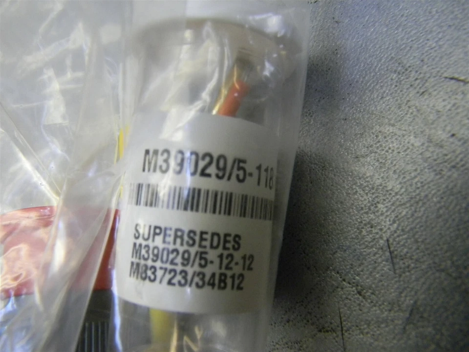 Aero MS3475W14-4SW Circular MIL Spec Connector w/pins M39029/5-118 Lot 3 - Image 3 of 3