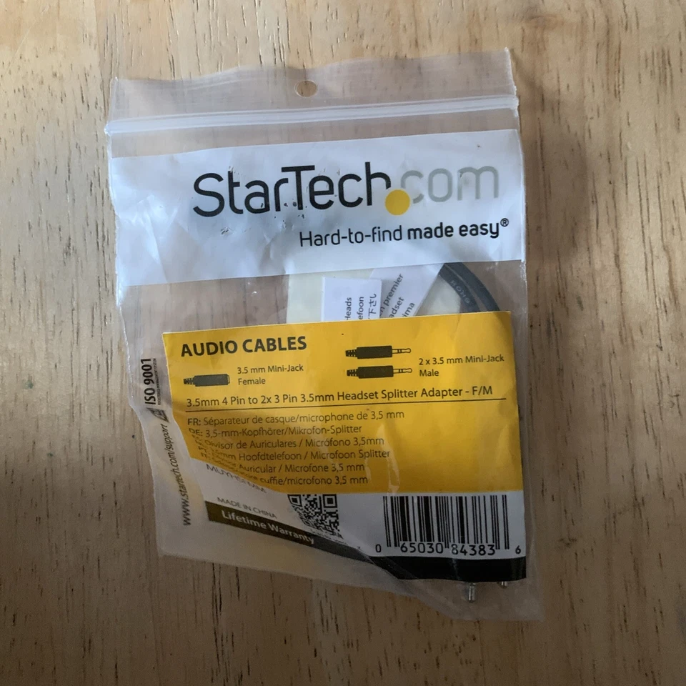 StarTech.com 3.5mm 4 Position to 2x 3 Position 3.5mm Headset Splitter Adapter - - Image 2 of 4