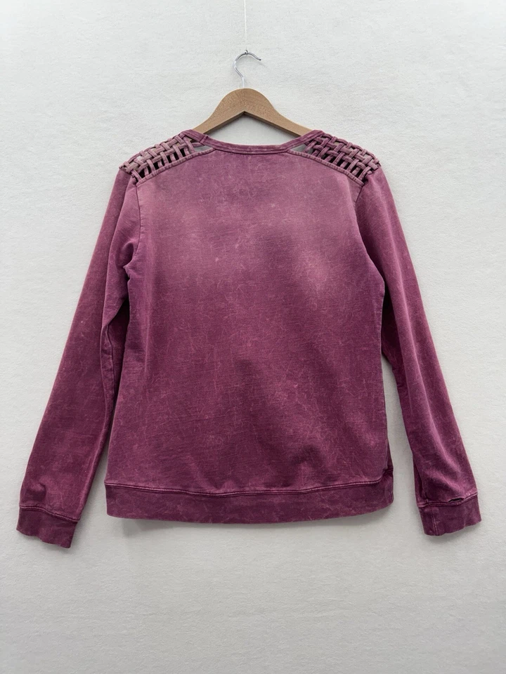 Moletom Affliction feminino treliça média detalhe do ombro - Imagem 2 de 4