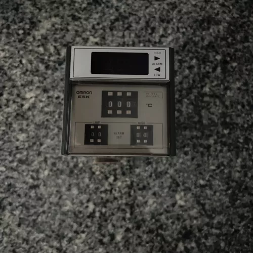 omron temperature controller E5K-C95PT