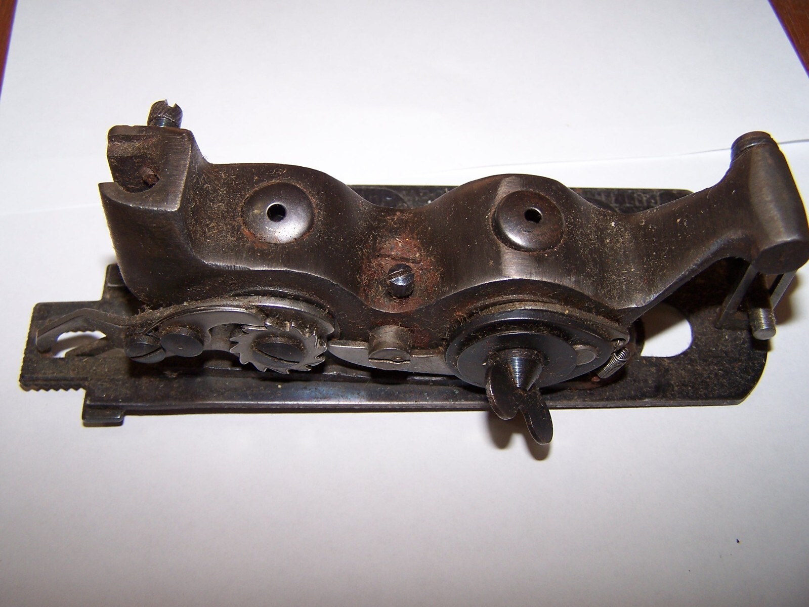 Famous Buttonhole Worker Model C Vintage Buttonholer Button Hole Maker w/Box