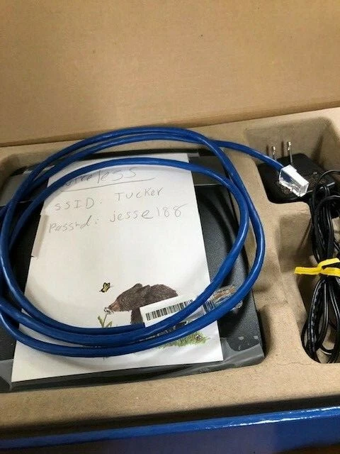 Used Linksys E2500-V3 Dual Band Wireless 4-Port Wi-Fi Router Only-----------B34 - Image 3 of 4