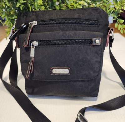 Baggallini Escape Crossbody Bag RFID Wristlet Black Cheetah Emboss Travel Purse