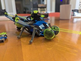 LEGO Space Insectoids 6907 Sonic Stinger - Complete w/Minifig & Manual READ