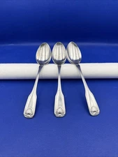 Reed & Barton COLONIAL SHELL Teaspoon Stainless Glossy  Flatware Lot Of 3