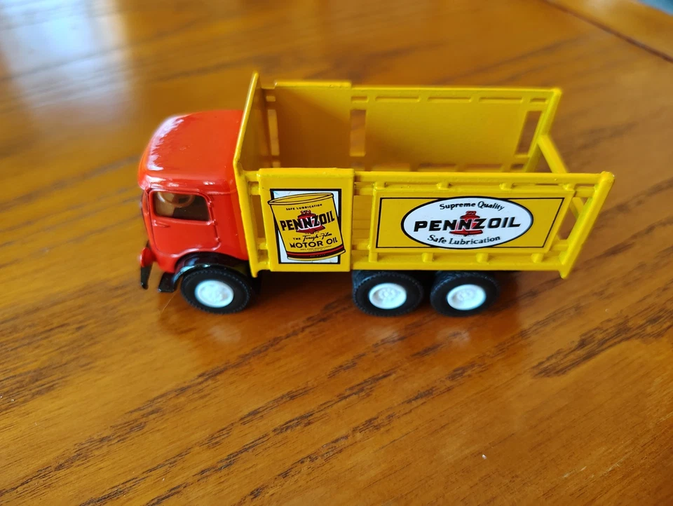 老式 Hartoy American Highway Legends Mack 卡车压铸 2 件装 — 第 2/4 张图片