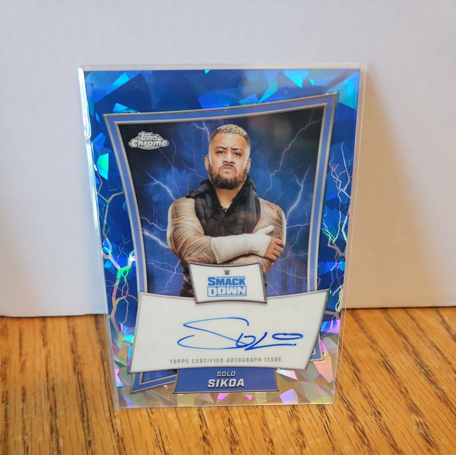 WWE Topps Sapphire 2025 Auto Blue Brand Chrome Solo Sikoa