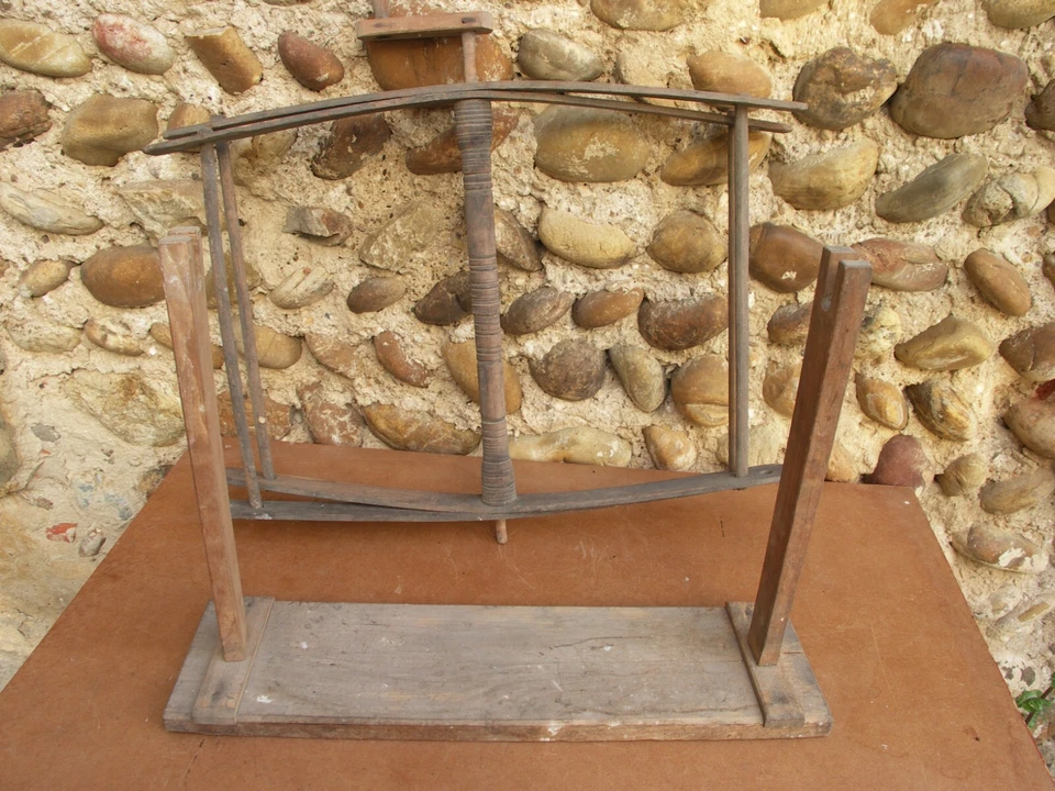 Ancien dévidoir écheveau de laine rouet en bois XIXe siècle décoration - Photo 4/4