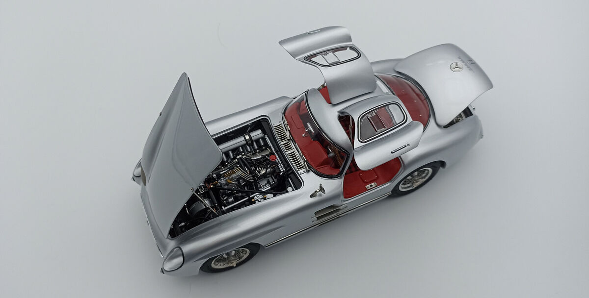 CMC M-076 1/18 Mercedes-Benz 300 SLR Coupe 1955 Silver / Red CMC M-076 1/18 Mercedes-Benz 300 SLR Coupe 1955 Silver / Red