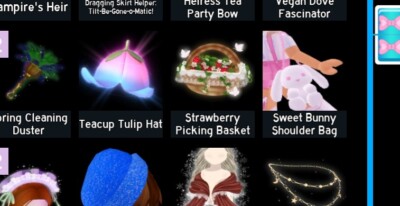 Royale High Strawberry Basket And Tulip Hat UK