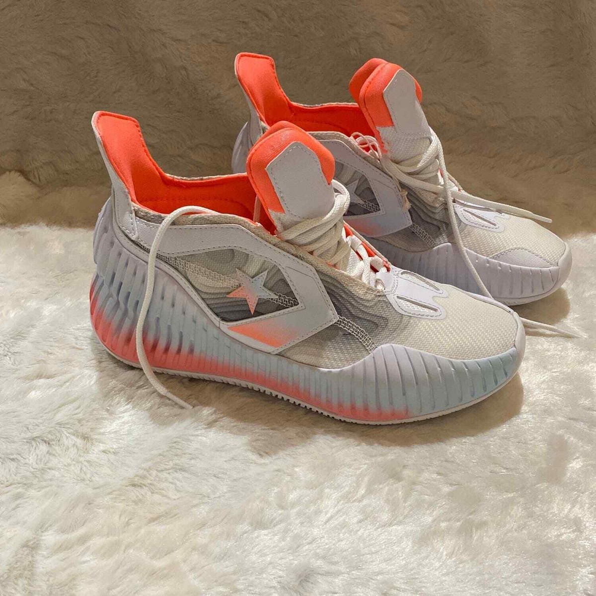 NWT Converse performance basketball cx-air zoom. UV light