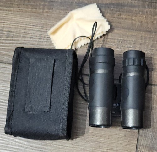 Meade Binoculars Travel 8 x 21 - 384 feet / 1000 Yards - Picture 3 of 5