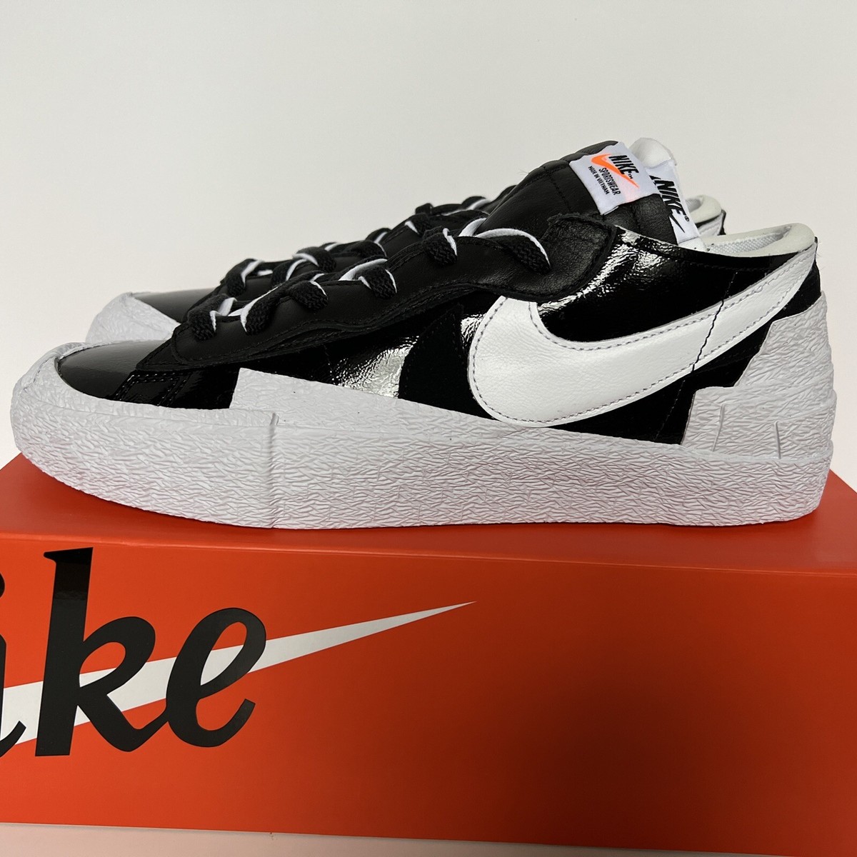 【Nike】Nike x Sacai Blazer Low Black Patent Leather DM6443 Nike Blazer Low x Sacai Black Patent Leather 2022 (DM6443