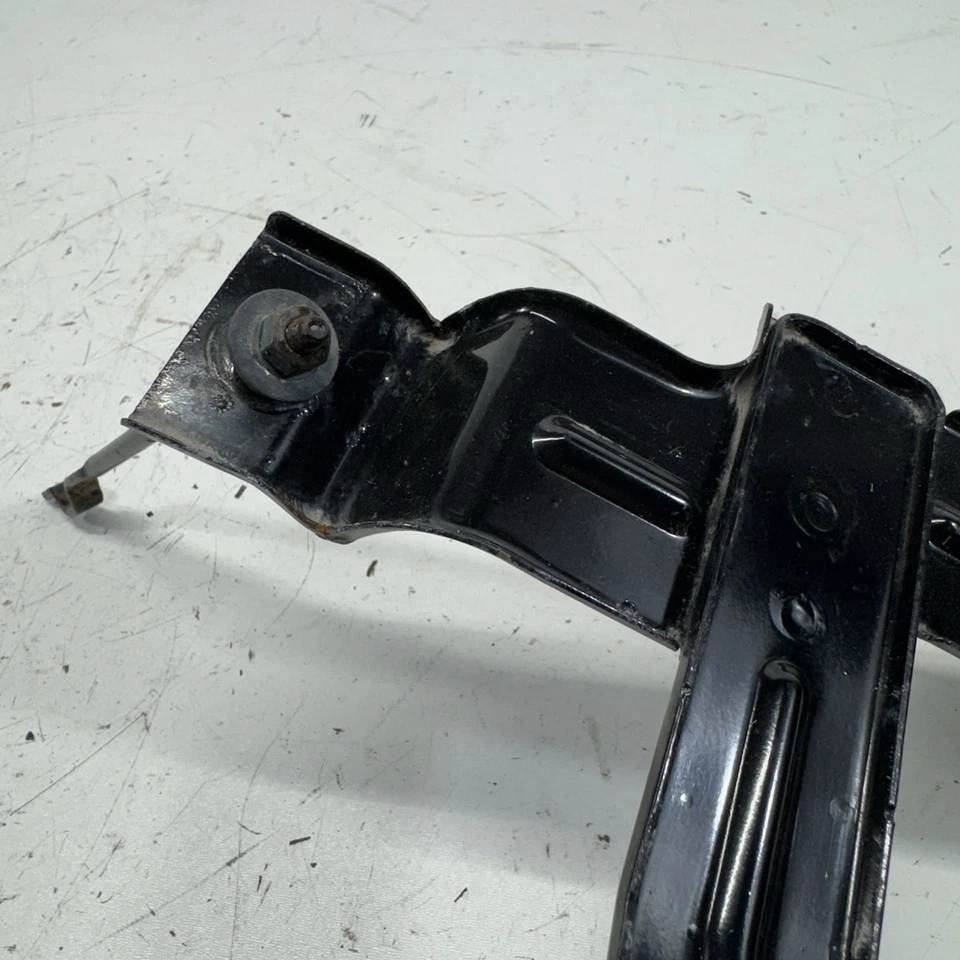 2018-2024 CHEVROLET EQUINOX BATTERY HOLD DOWN STRAP CLAMP HOLDER BRACKET OEM - Image 3 of 4