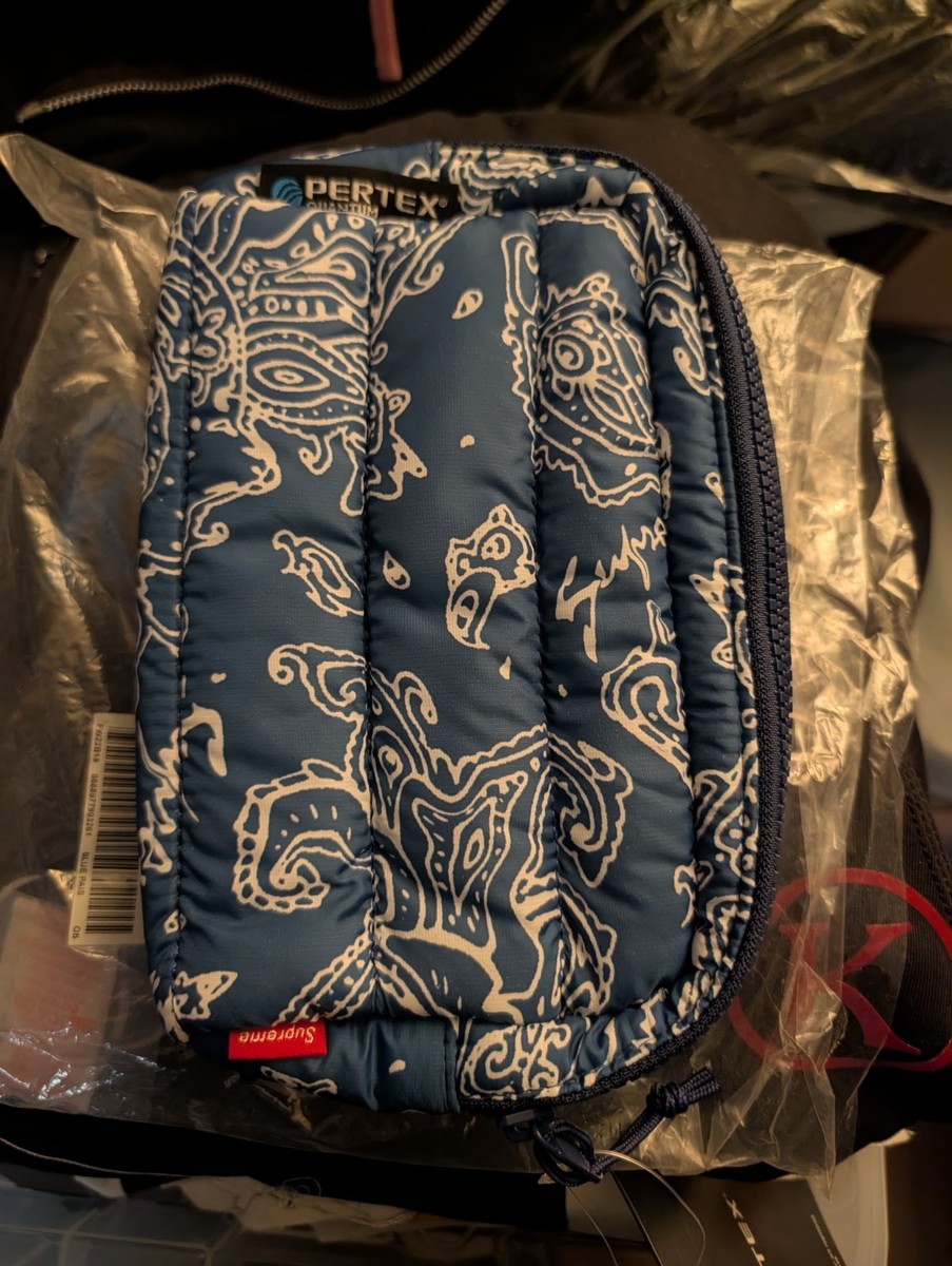 バッグ Supreme Puffer Pouch \